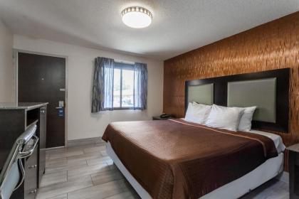 Travelodge by Wyndham South Hackensack - image 9